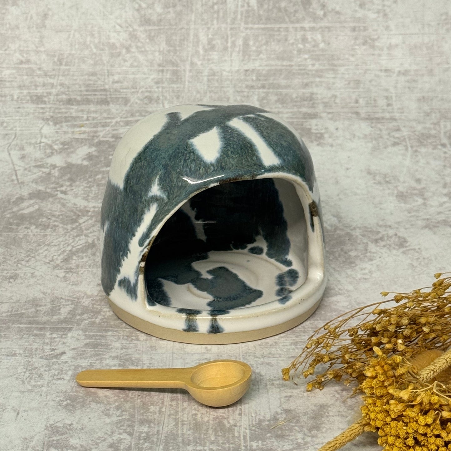 Salt Cellar - Abstract Design