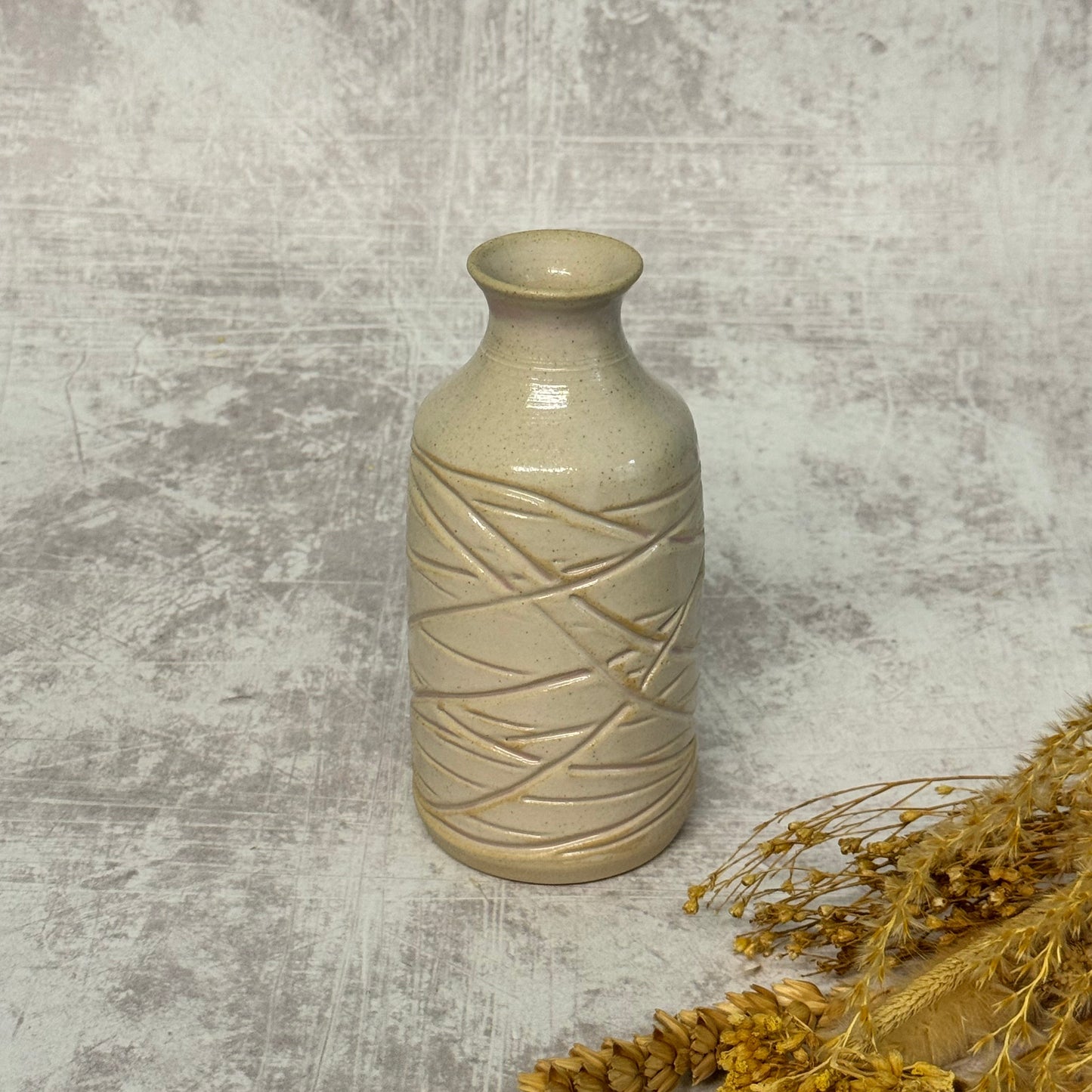 Carved Bud Case - Light Pink