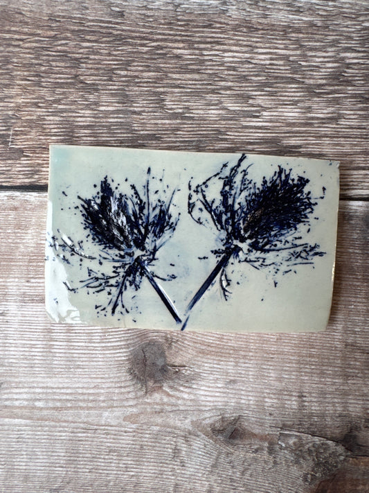 Thistle tile - medium