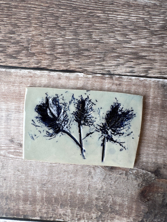 Thistle tile - medium