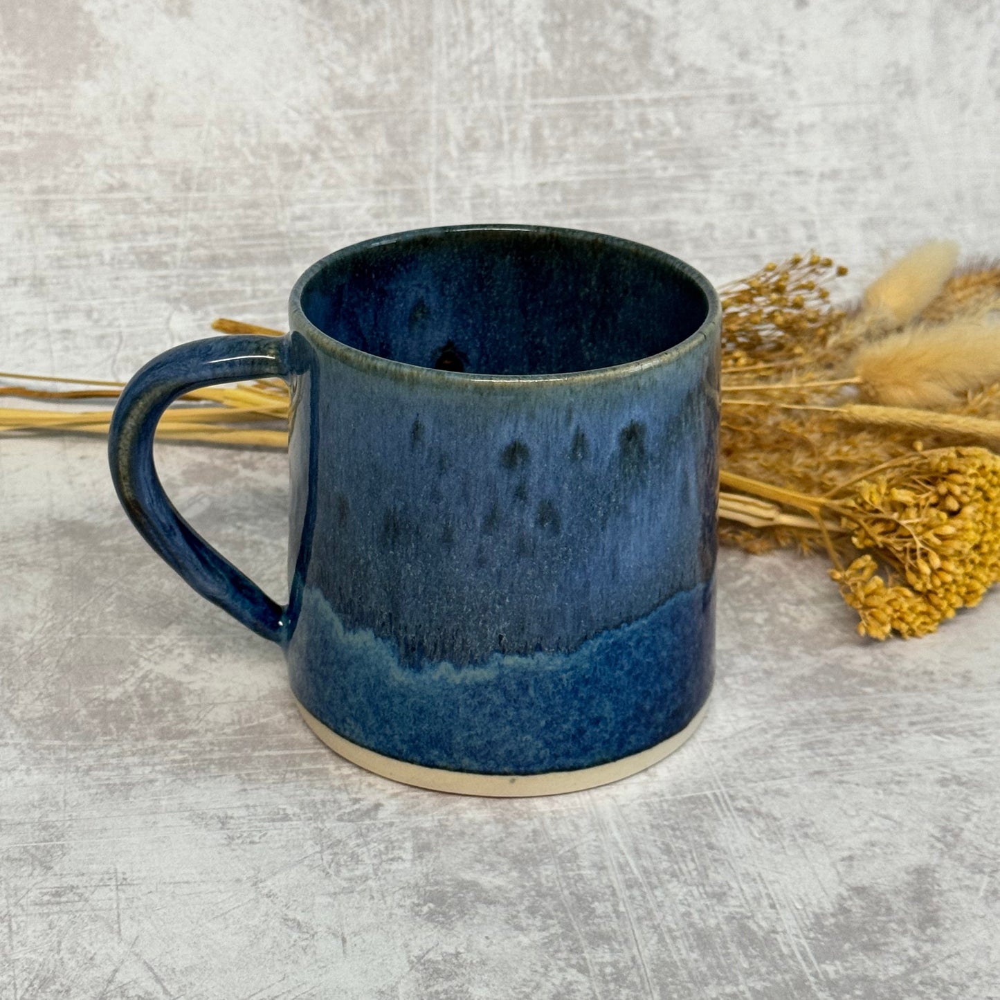 Rolling Waves Design Mug
