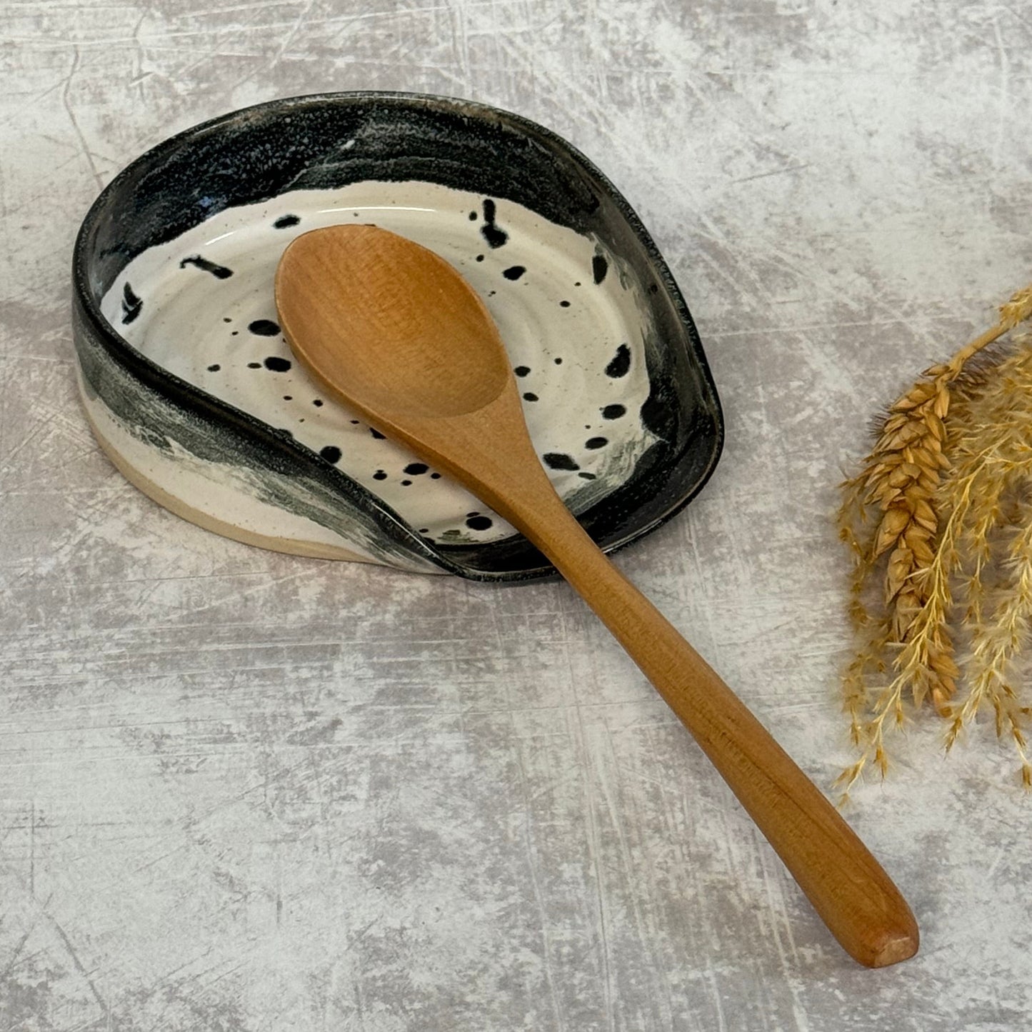 Spoonrest - Monochrome Design